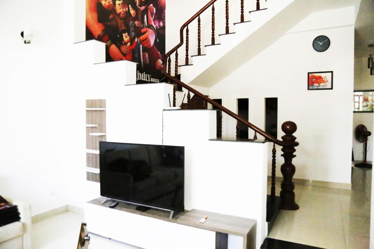 Shjmily House Bed & Breakfast Da Nang Exterior photo